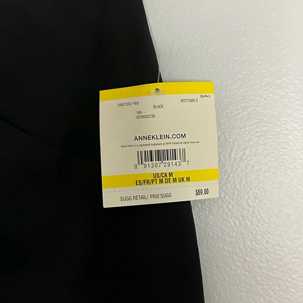 Anne Klein Classic Black Drawstring Skort with Gold Accents – NWT (M) - Picture 4 of 8